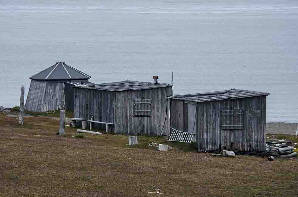 98 - Noruega - islas Svalbard - isla de Edgeoya - antiguo asentamiento ballenero